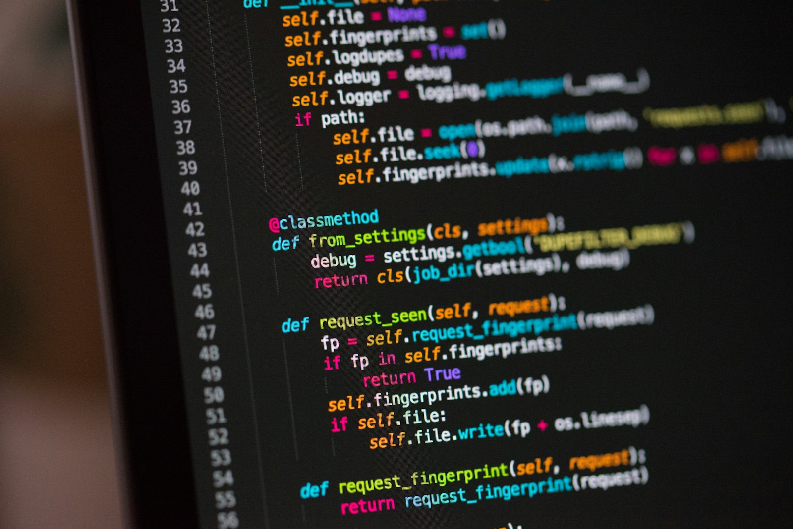 Pengembang GoTo Dapat Bantuan Asisten Coding Berbasis AI